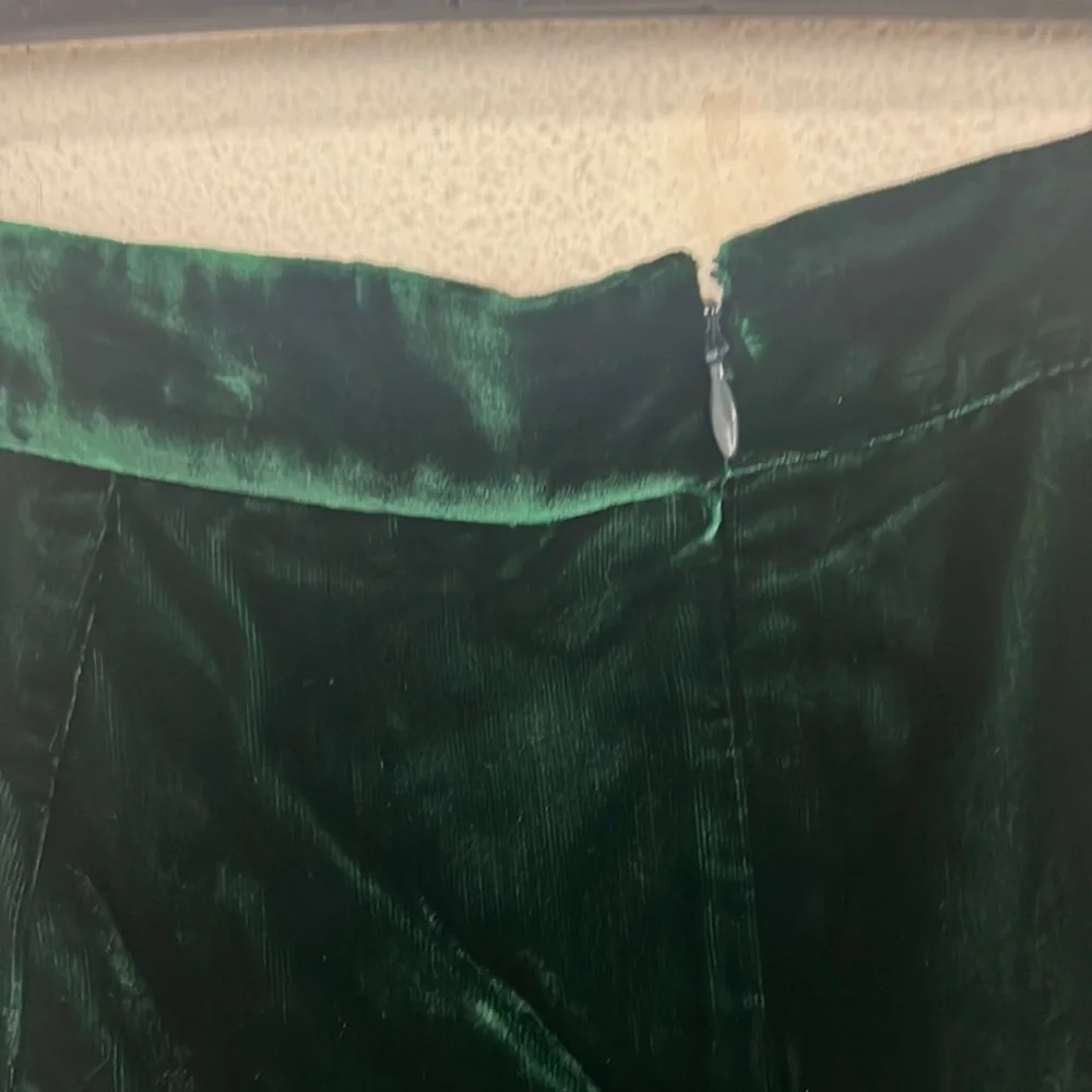 NOT FOR SALE DOLCE & GABANA green velvet midi skirt size 42 - Picture 5 of 14